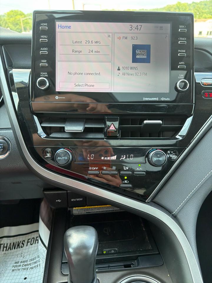 Toyota Camry  2021