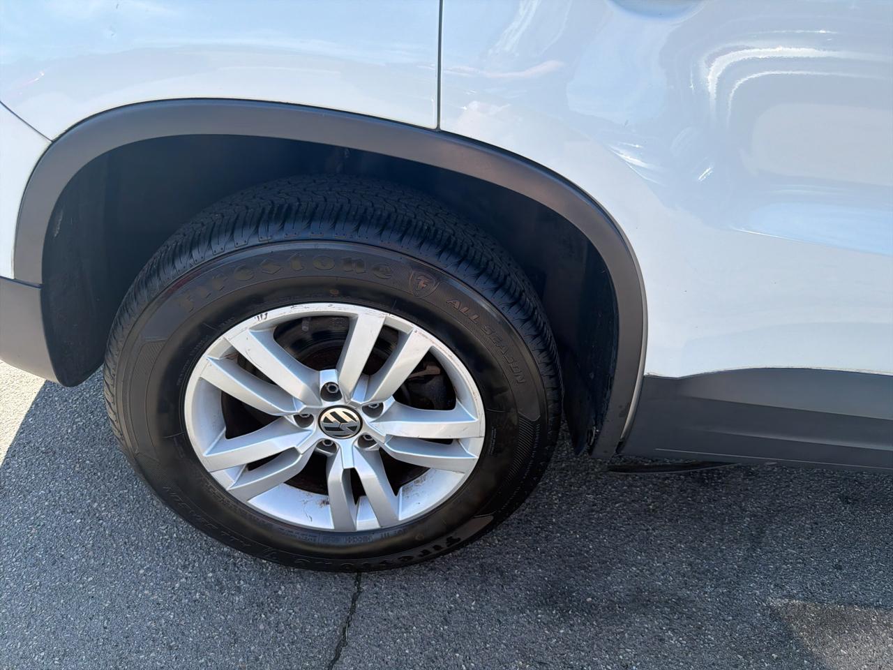 Volkswagen Tiguan 4MOTION 4dr Auto R-Line 2016