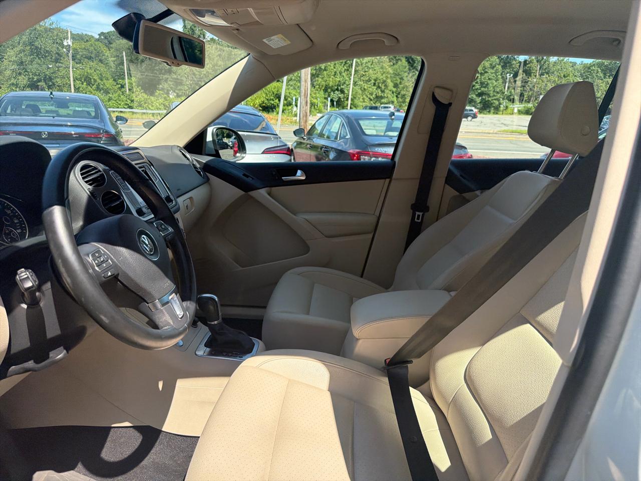 Volkswagen Tiguan 4MOTION 4dr Auto R-Line 2016