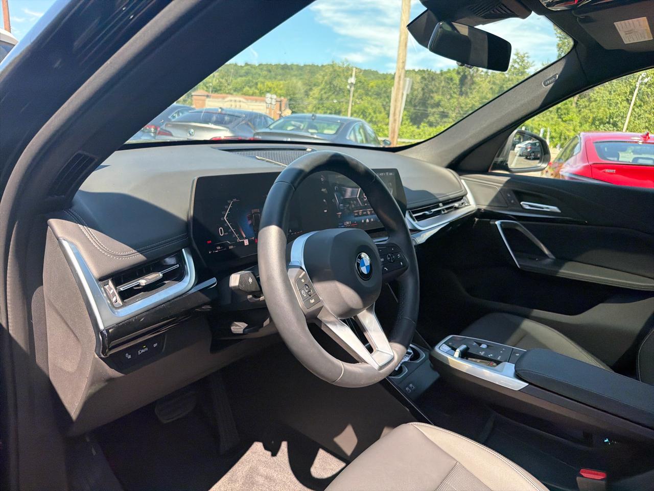 BMW X1 xDrive28i Sports Activity Vehicle 2025