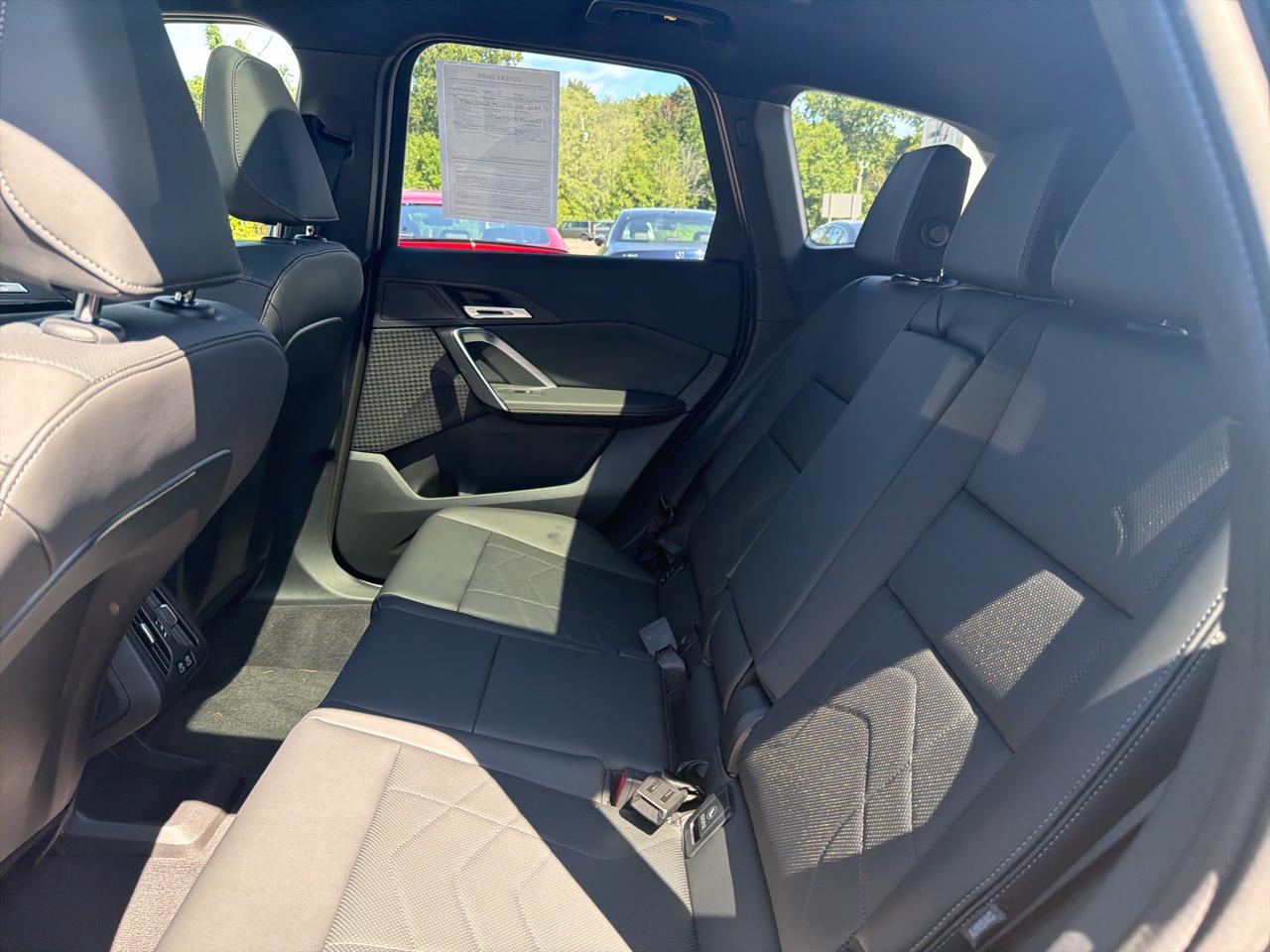 BMW X1 xDrive28i Sports Activity Vehicle 2025