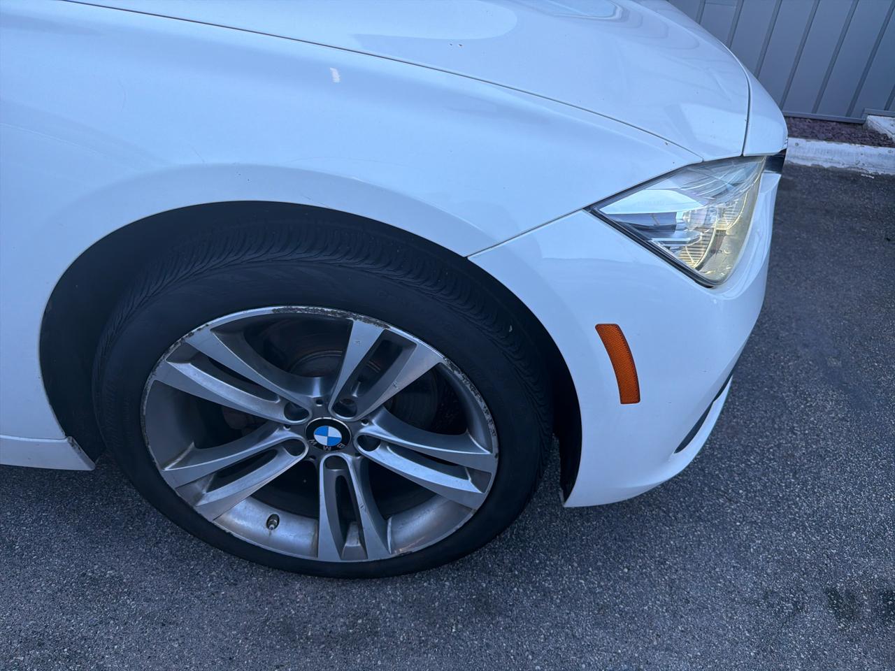 BMW 3 Series 330i xDrive Sedan 2018