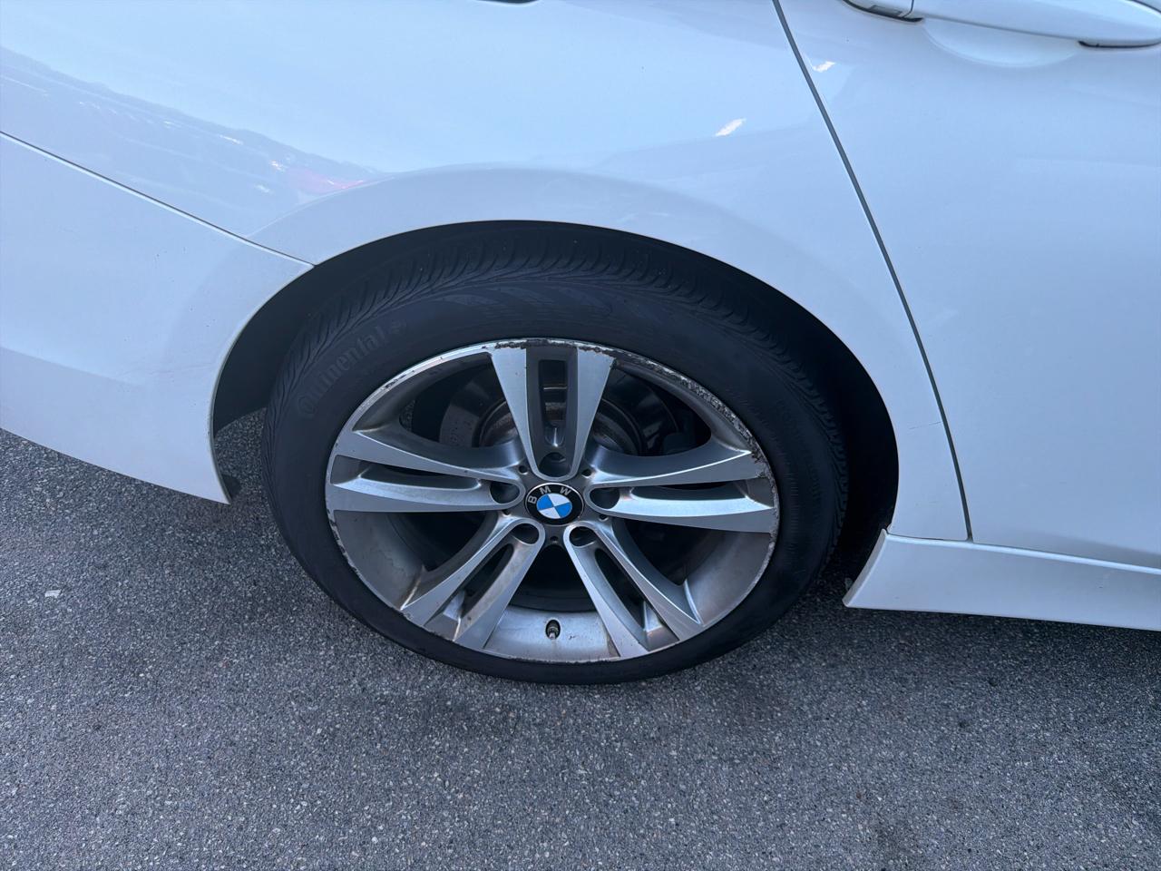 BMW 3 Series 330i xDrive Sedan 2018