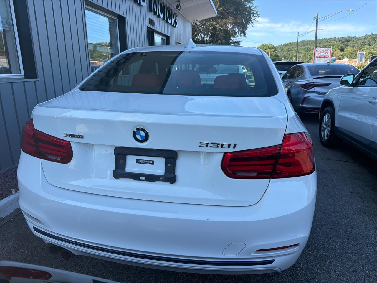 BMW 3 Series 330i xDrive Sedan 2018