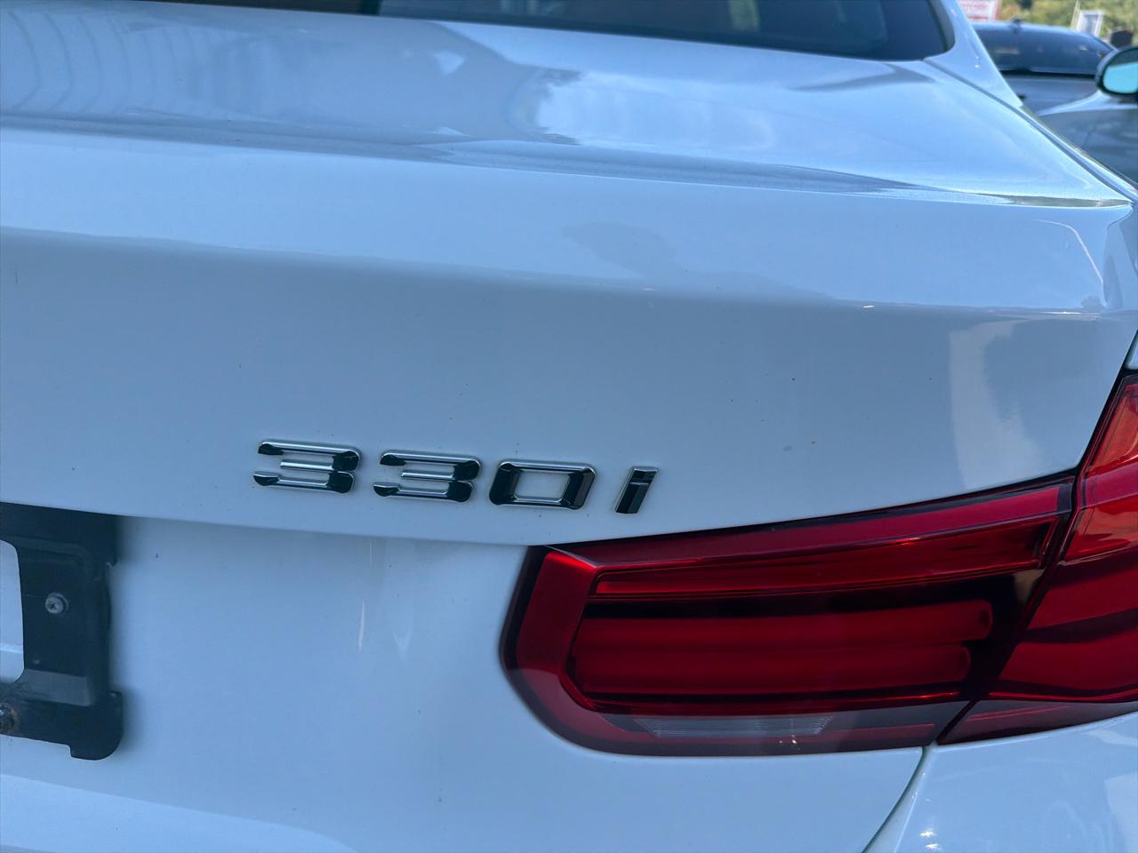 BMW 3 Series 330i xDrive Sedan 2018