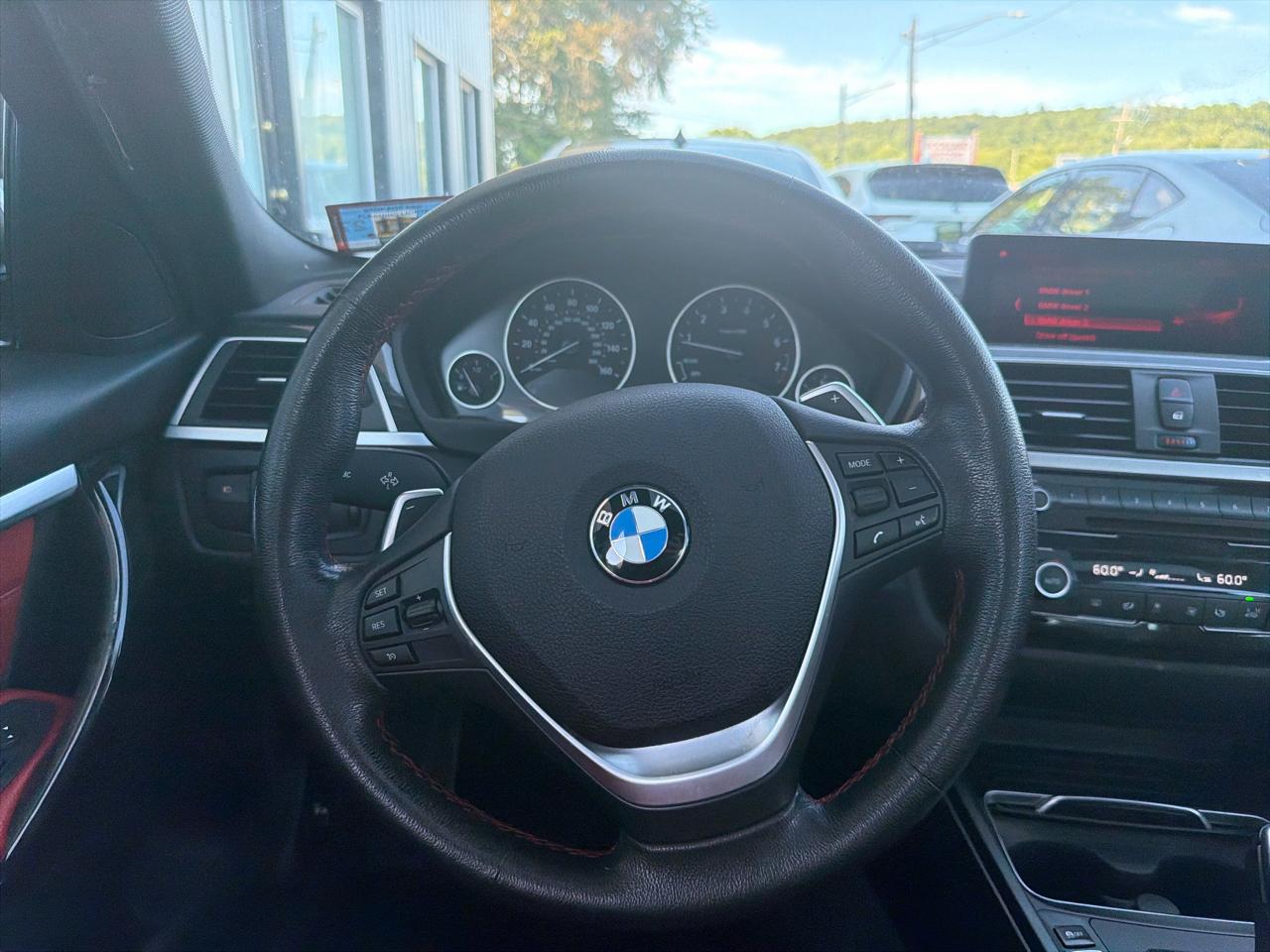 BMW 3 Series 330i xDrive Sedan 2018