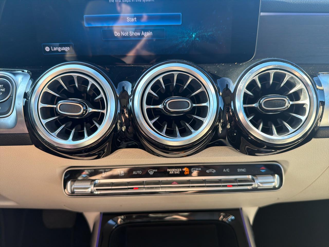 Mercedes-Benz GLB GLB 250 4MATIC SUV 2022