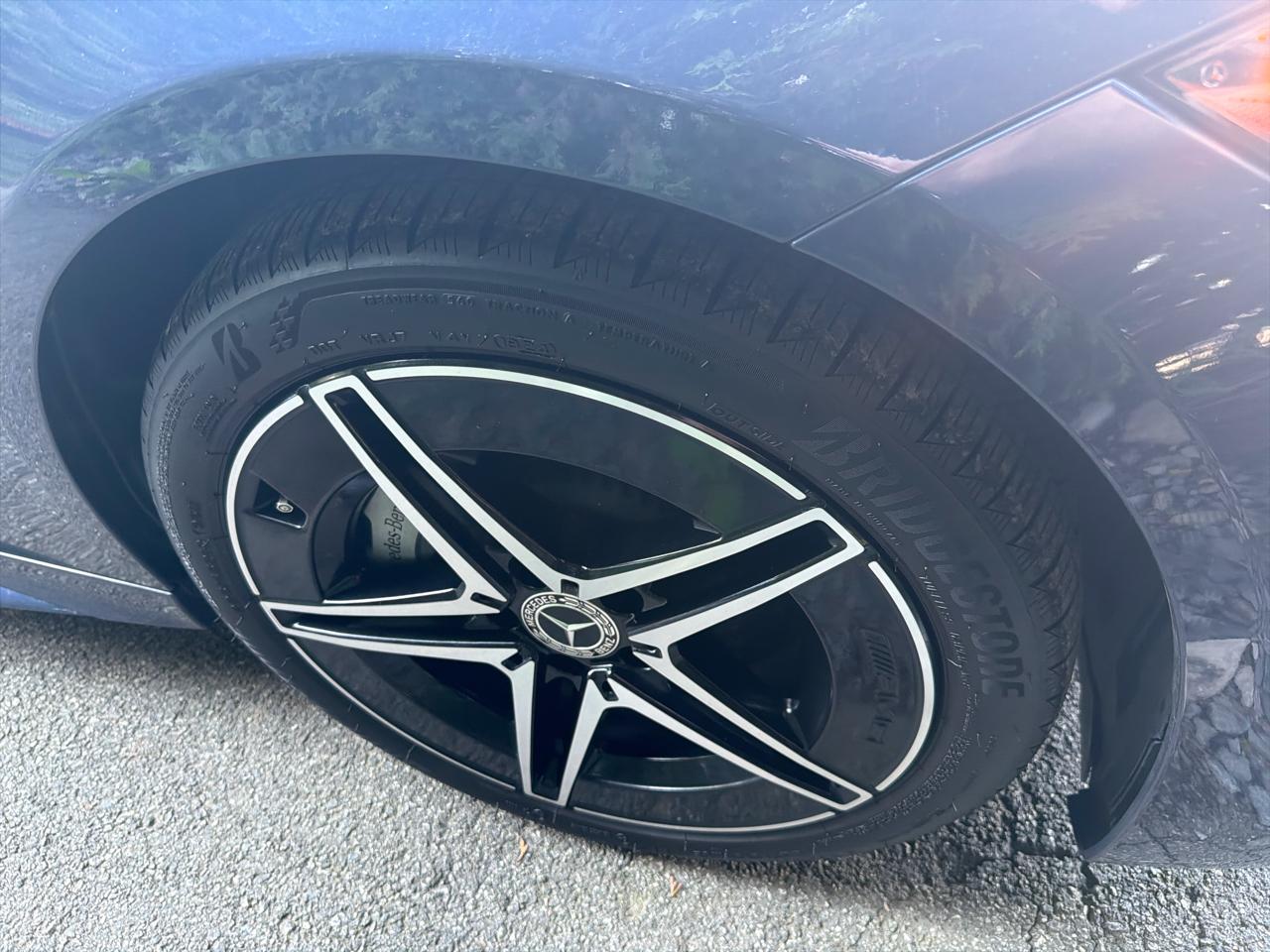 Mercedes-Benz C-Class C 300 4MATIC Sedan 2025