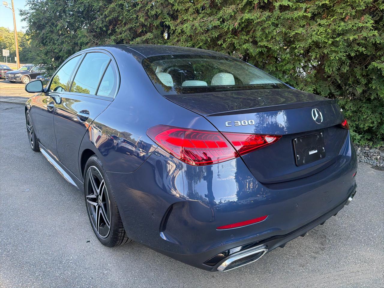 Mercedes-Benz C-Class C 300 4MATIC Sedan 2025