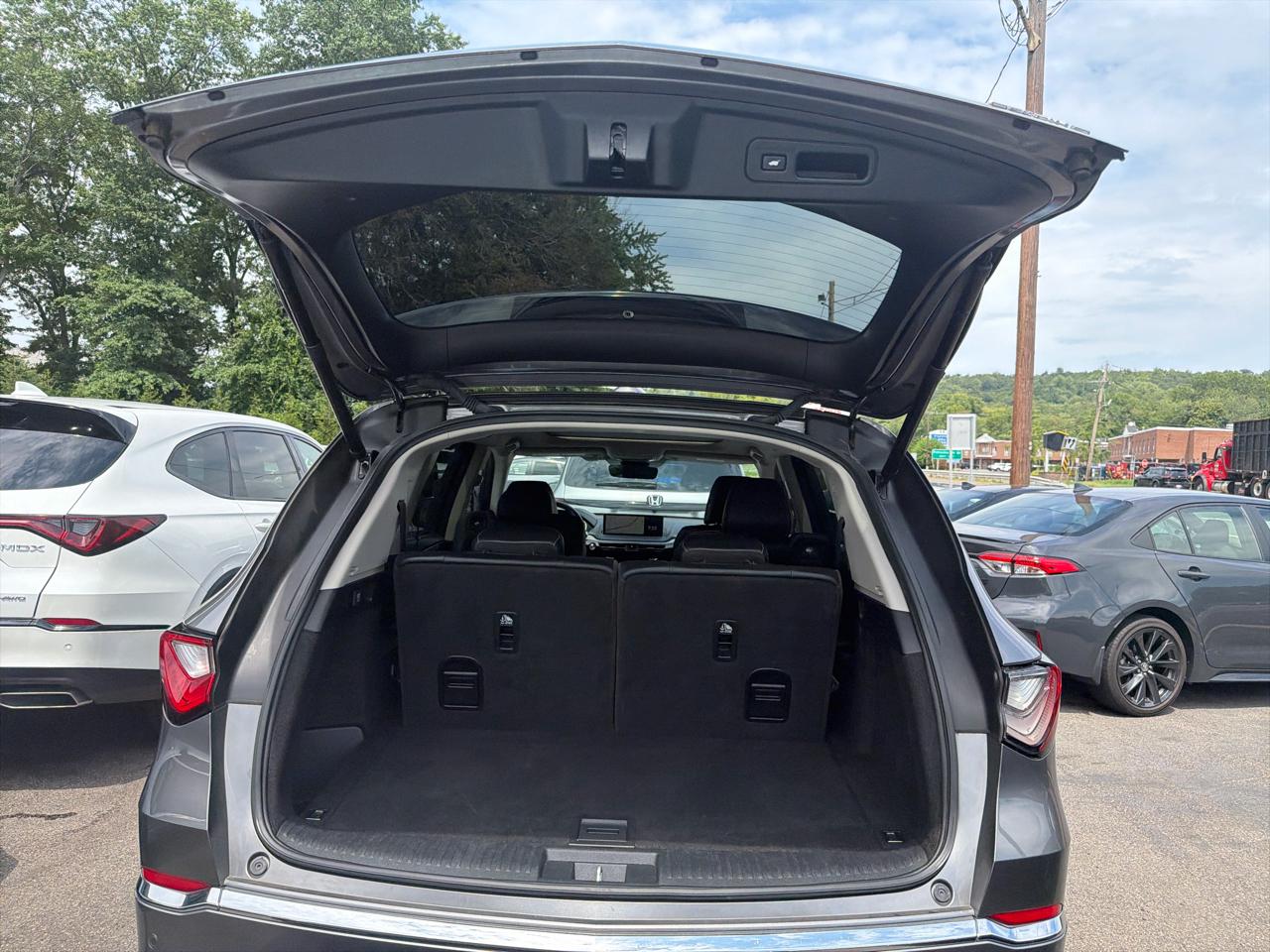 Acura MDX SH-AWD w/Technology Package 2023