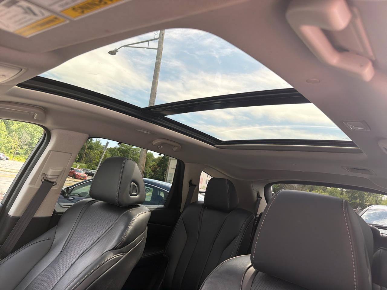 Acura MDX SH-AWD w/Technology Package 2023