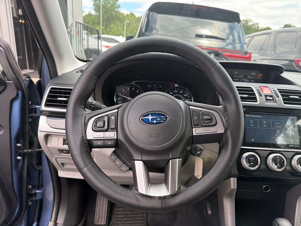 Subaru Forester 2.5i Limited CVT 2017