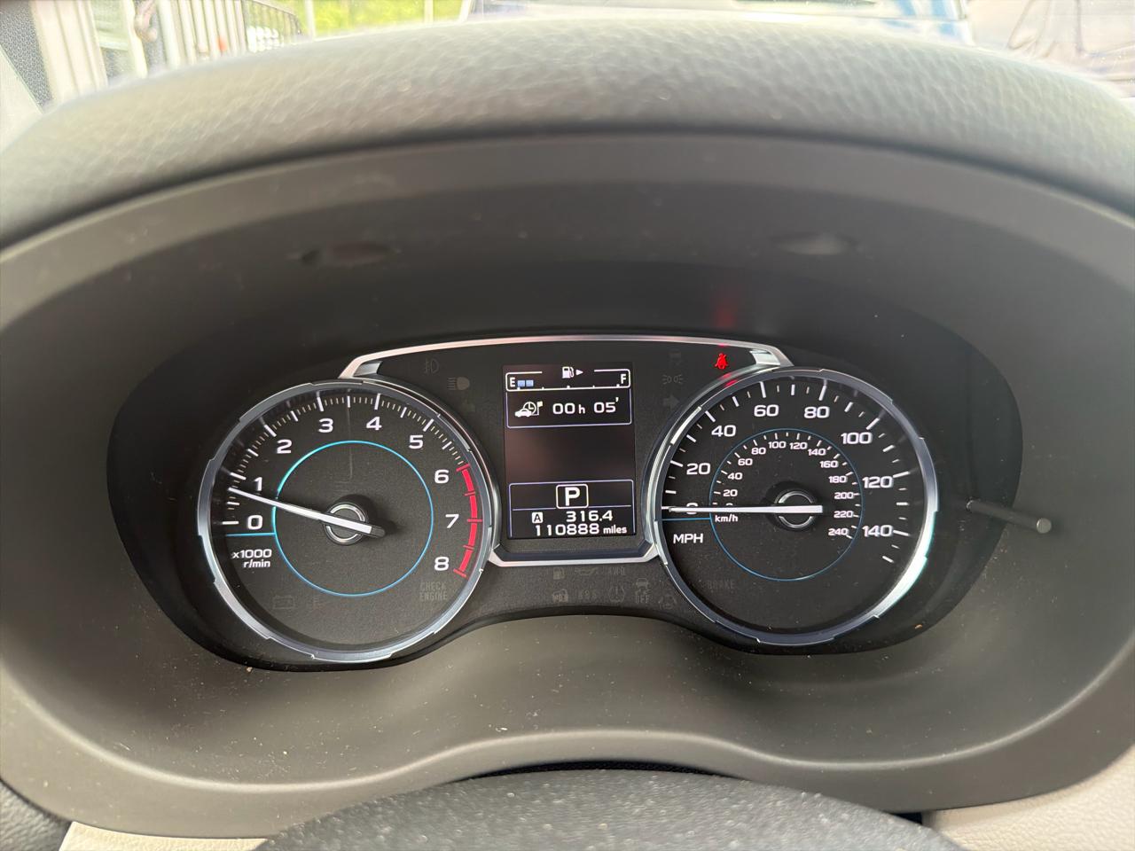 Subaru Forester 2.5i Limited CVT 2017
