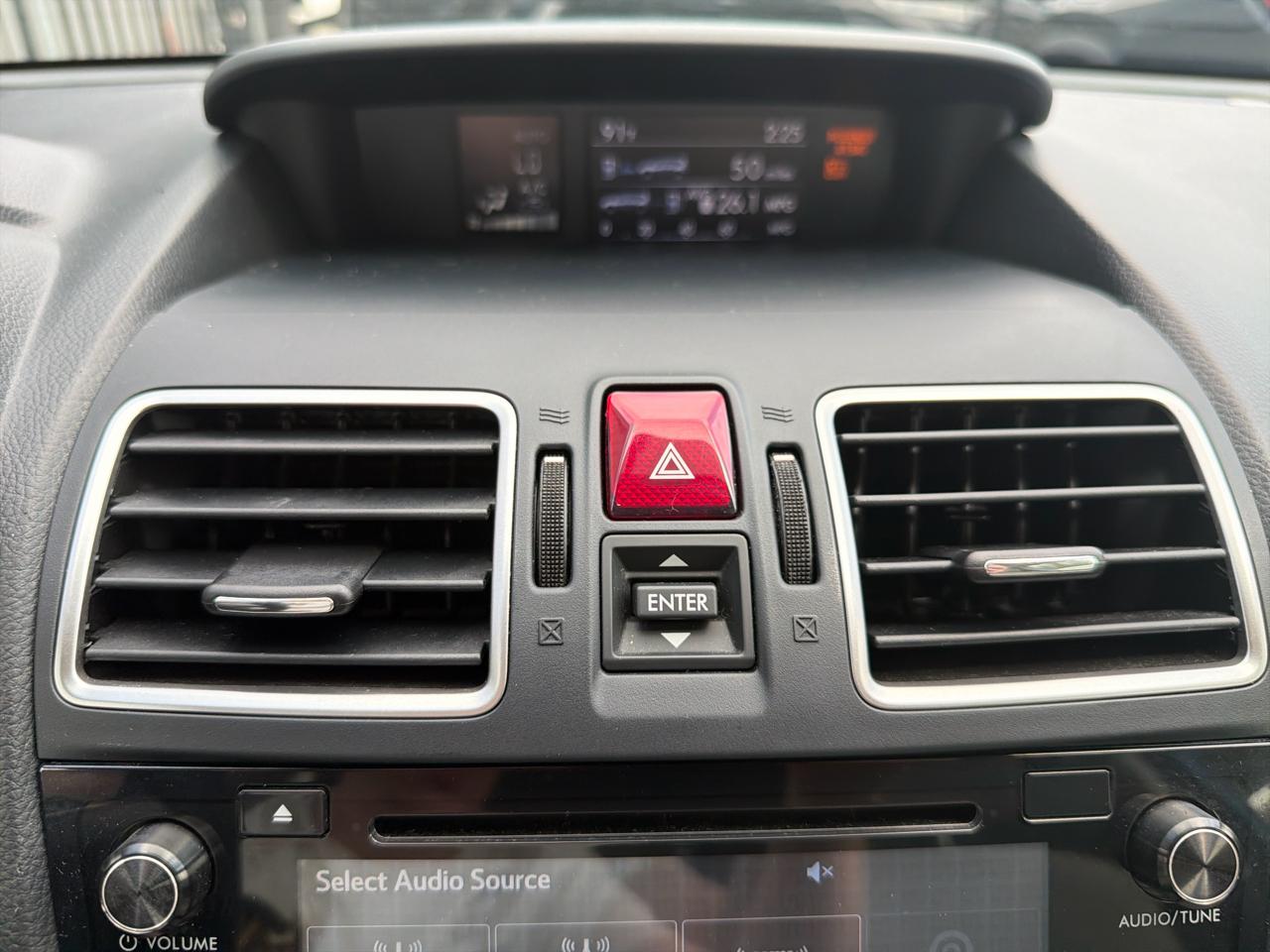 Subaru Forester 2.5i Limited CVT 2017