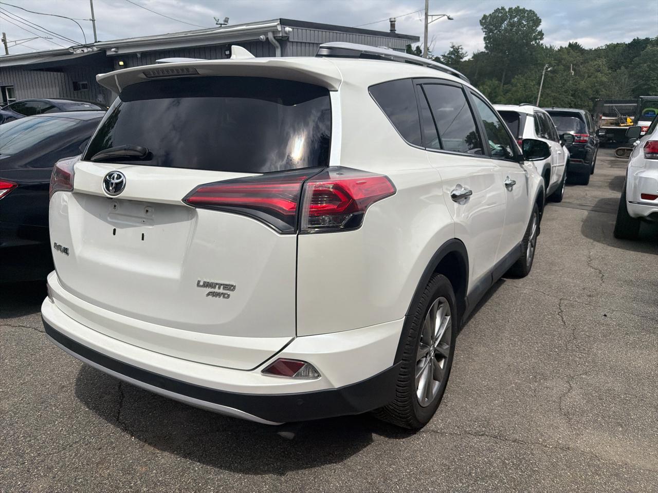 Toyota RAV4 AWD 4dr Limited (Natl) 2016