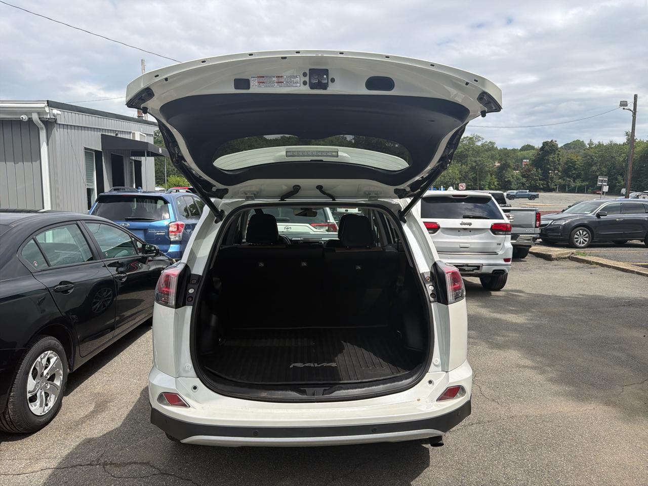 Toyota RAV4 AWD 4dr Limited (Natl) 2016