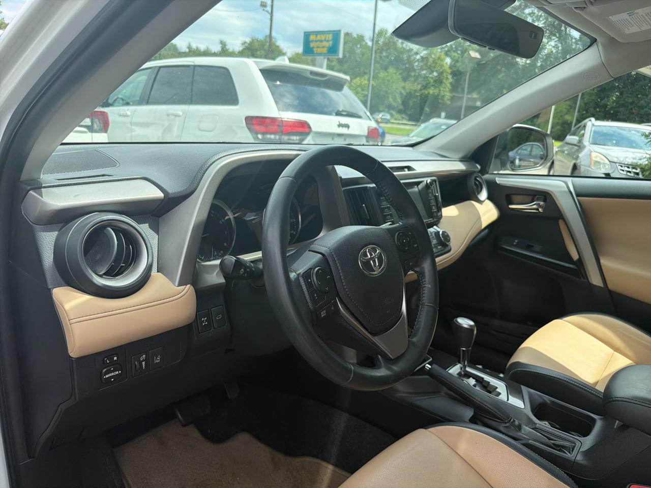 Toyota RAV4 AWD 4dr Limited (Natl) 2016