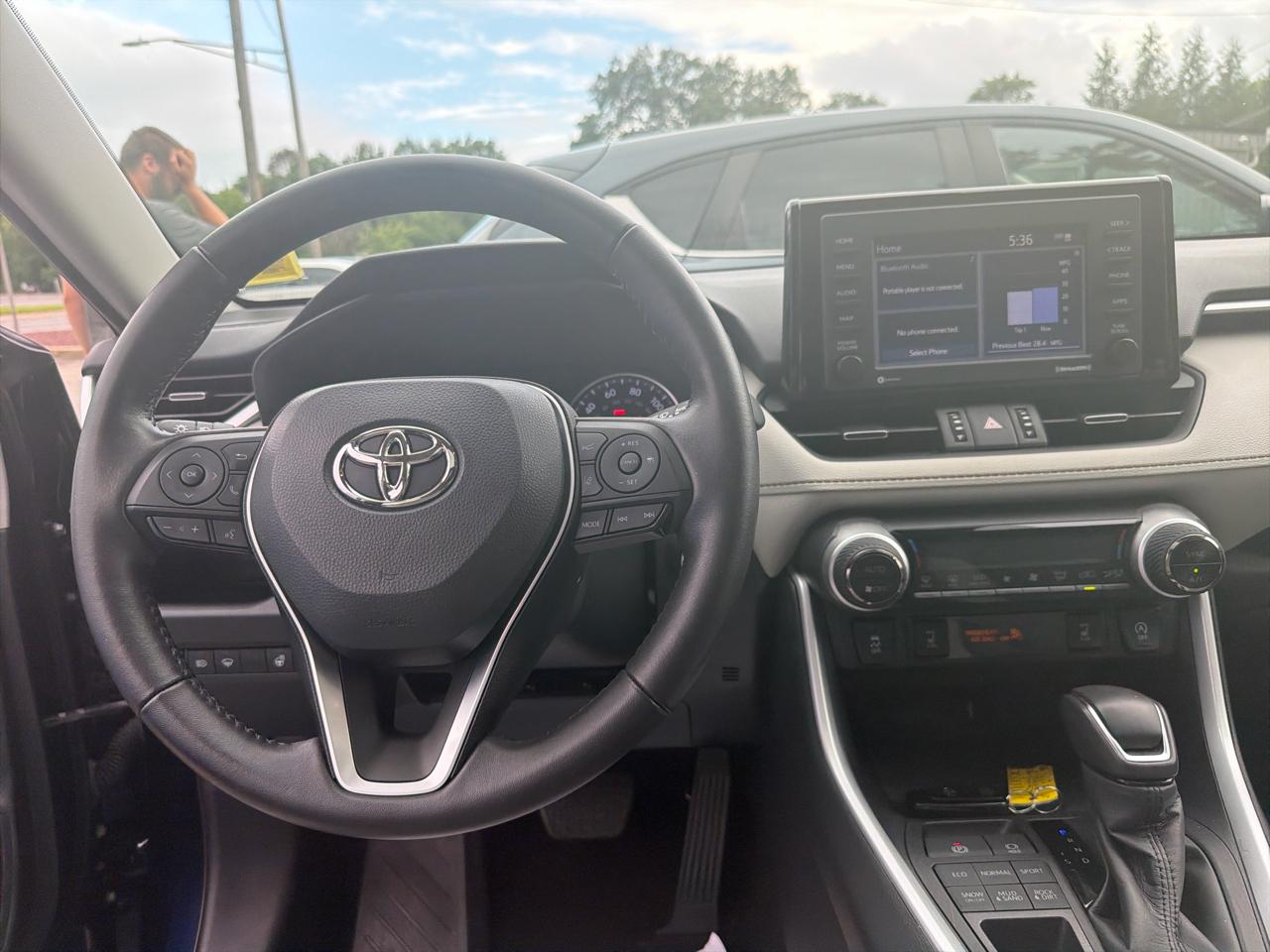 Toyota RAV4 XLE Premium AWD (Natl) 2022