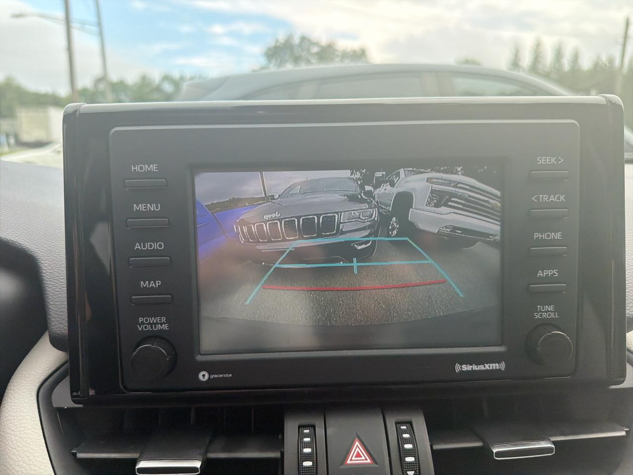 Toyota RAV4 XLE Premium AWD (Natl) 2022