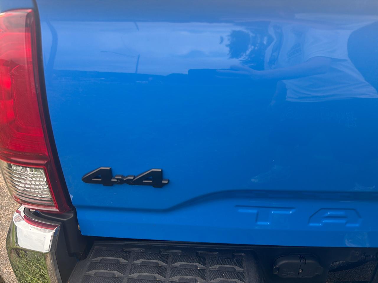 Toyota Tacoma 4WD TRD Off Road Double Cab 6' Bed V6 AT (Natl) 2020