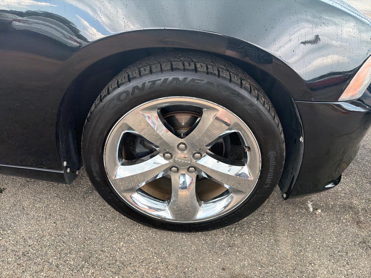 Dodge Charger 4dr Sdn SXT RWD 2013
