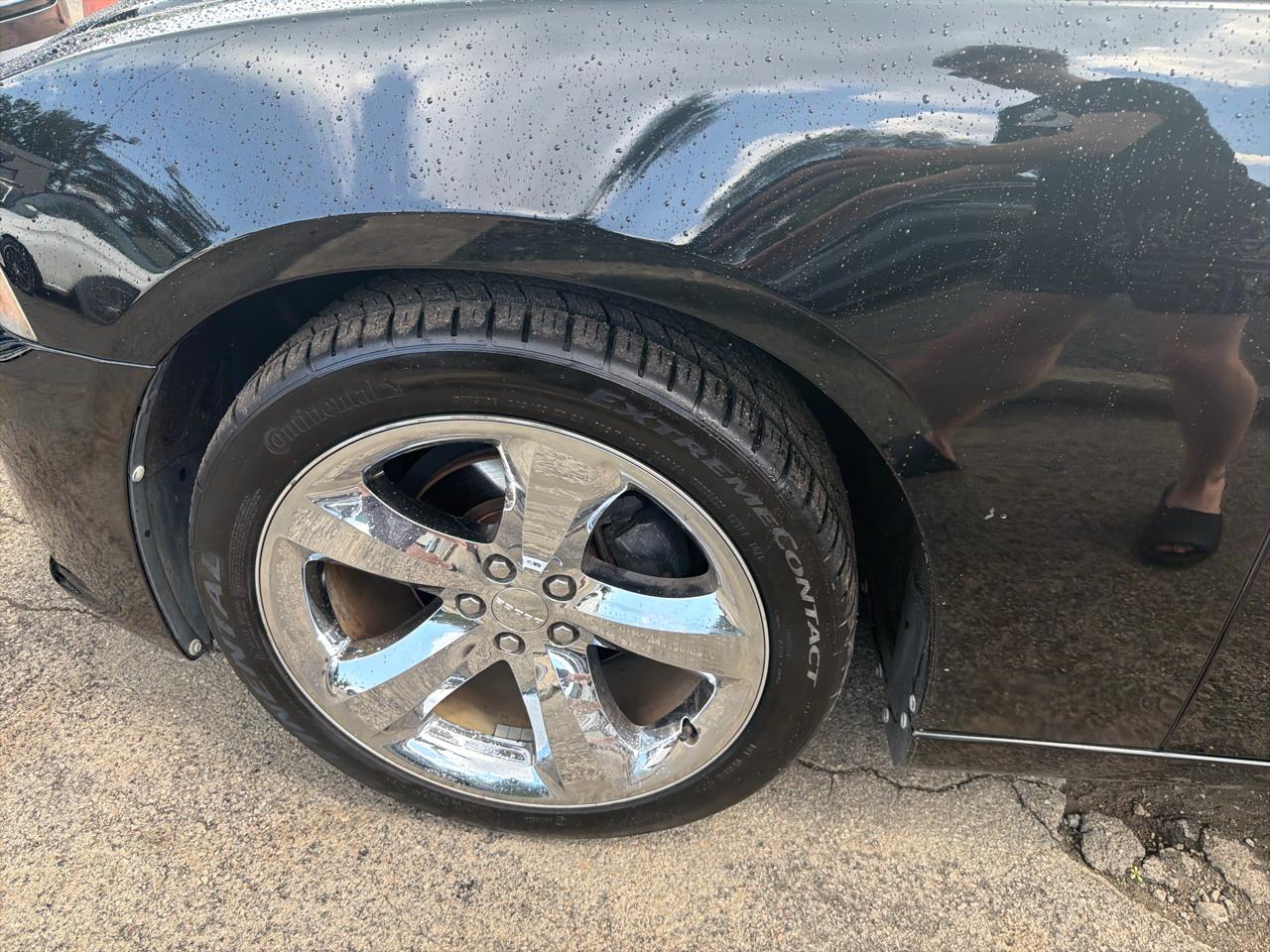 Dodge Charger 4dr Sdn SXT RWD 2013