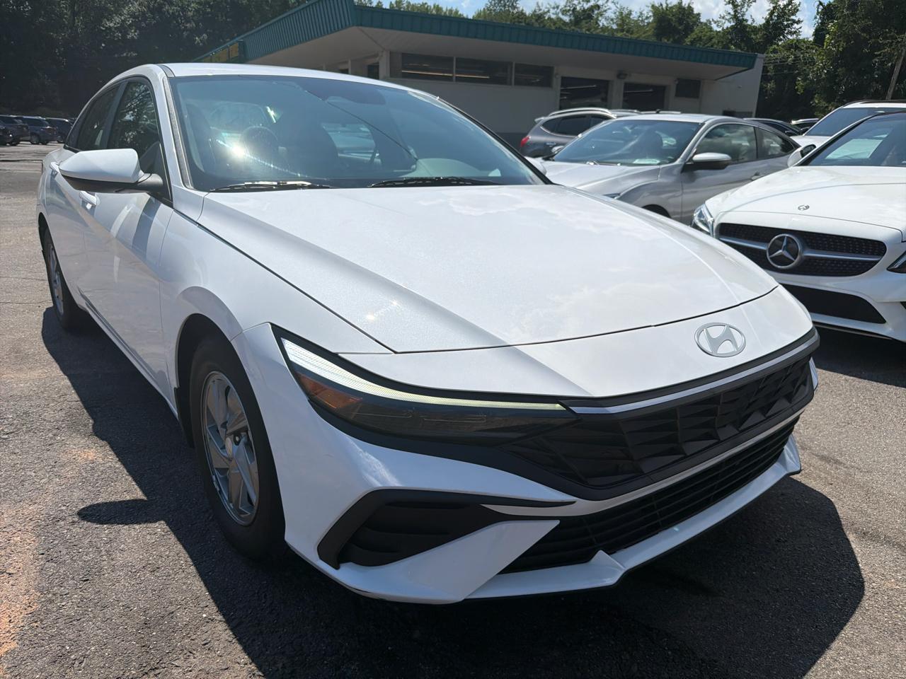 Hyundai Elantra SE IVT 2024