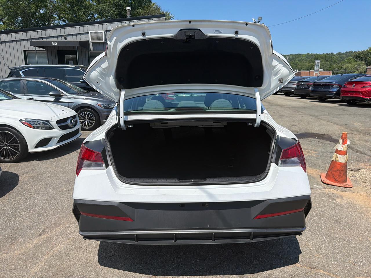 Hyundai Elantra SE IVT 2024