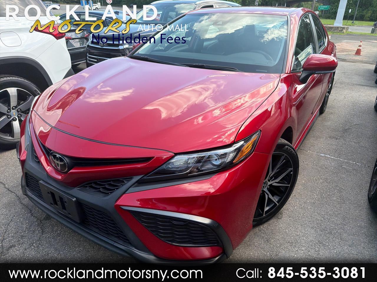 Toyota Camry Hybrid SE Nightshade CVT (Natl) 2023