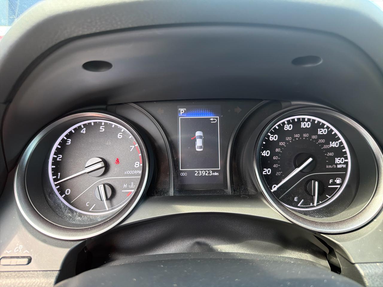Toyota Camry Hybrid SE Nightshade CVT (Natl) 2023