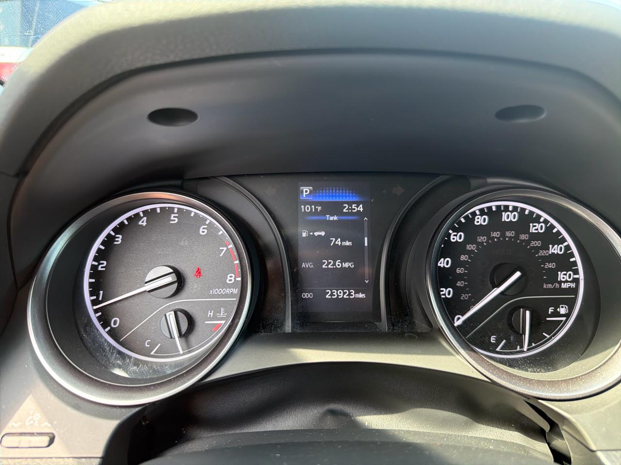 Toyota Camry Hybrid SE Nightshade CVT (Natl) 2023