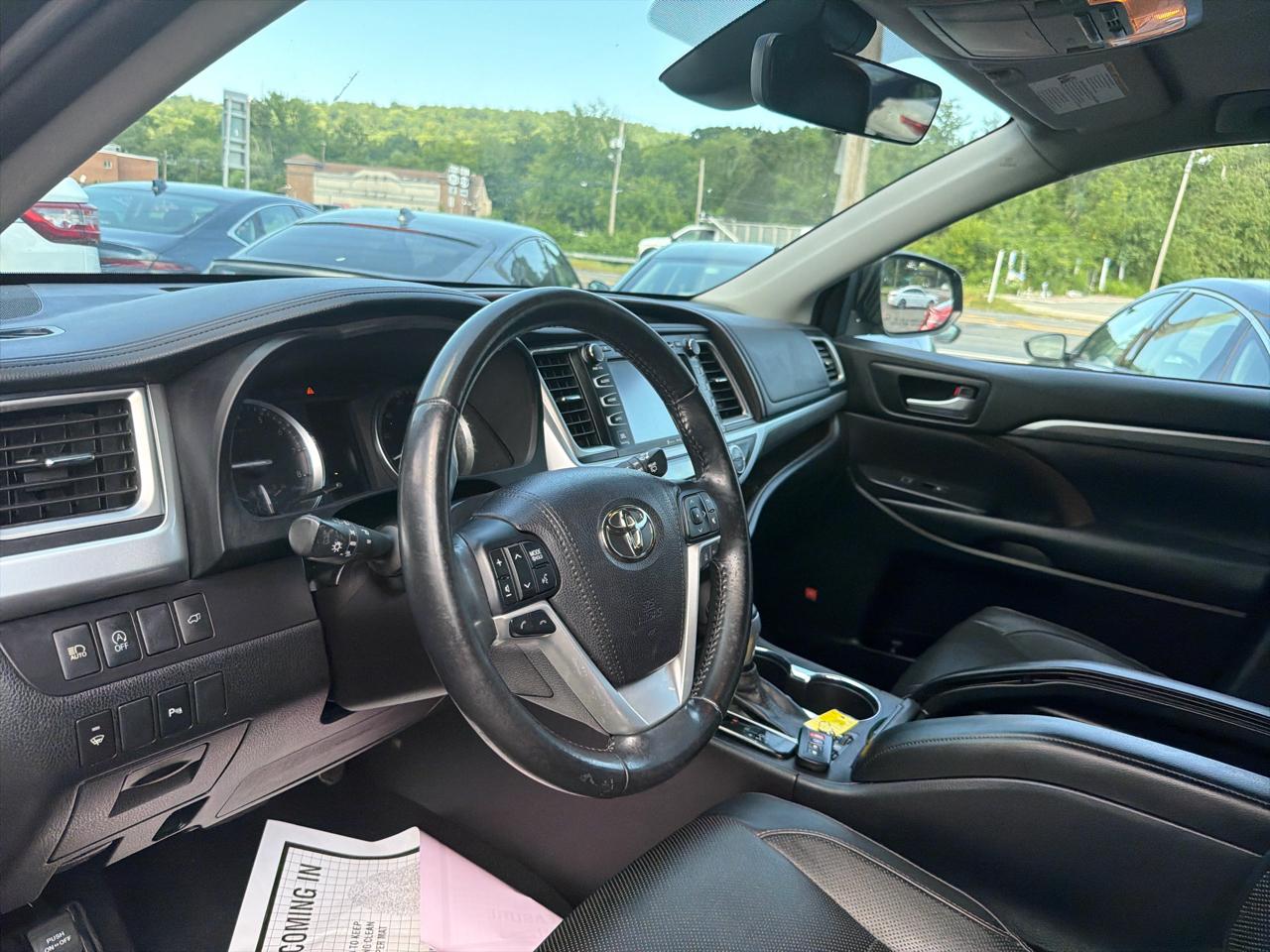 Toyota Highlander Limited V6 AWD (Natl) 2018