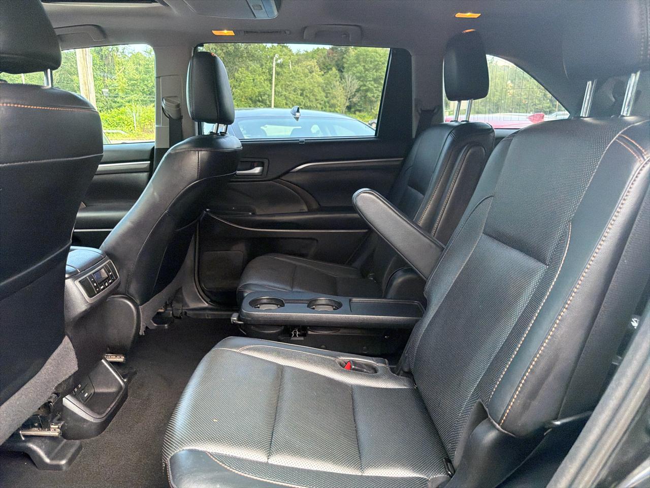 Toyota Highlander Limited V6 AWD (Natl) 2018
