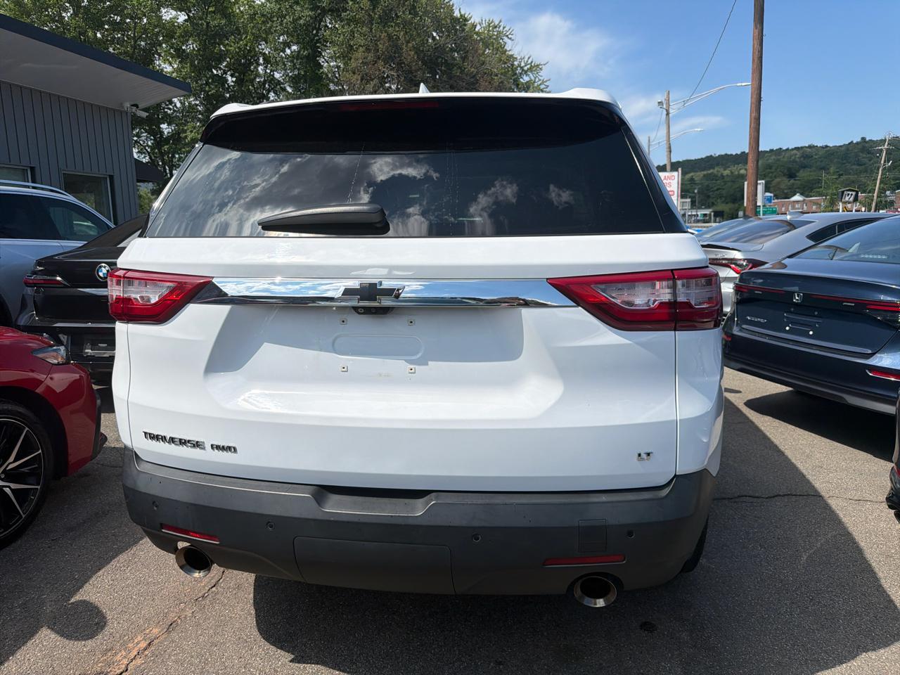 Chevrolet Traverse AWD 4dr LT Leather 2021