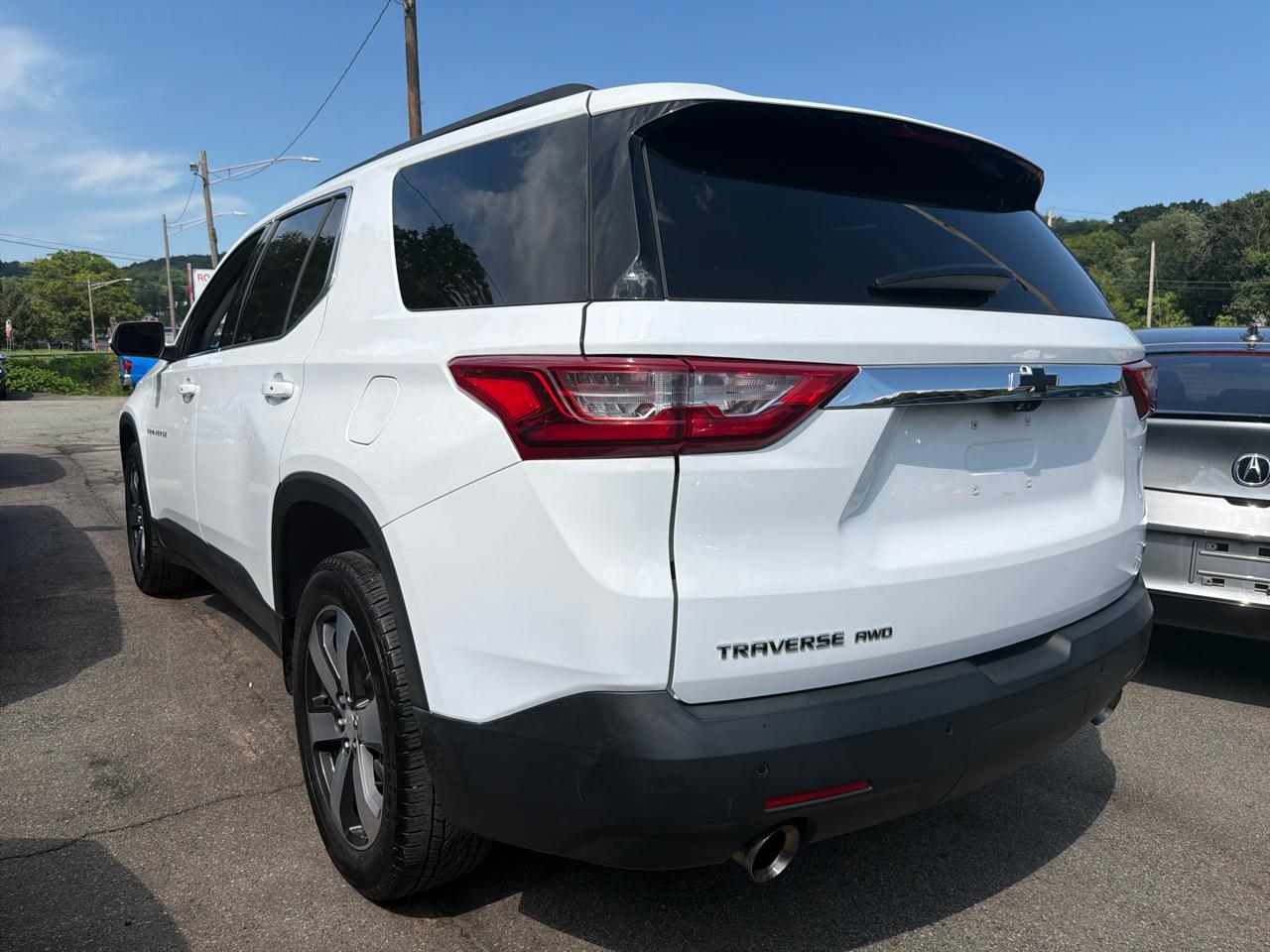 Chevrolet Traverse AWD 4dr LT Leather 2021