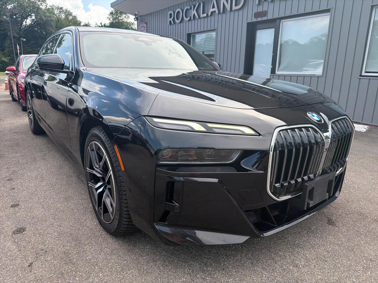 BMW 7 Series 760i xDrive Sedan 2023