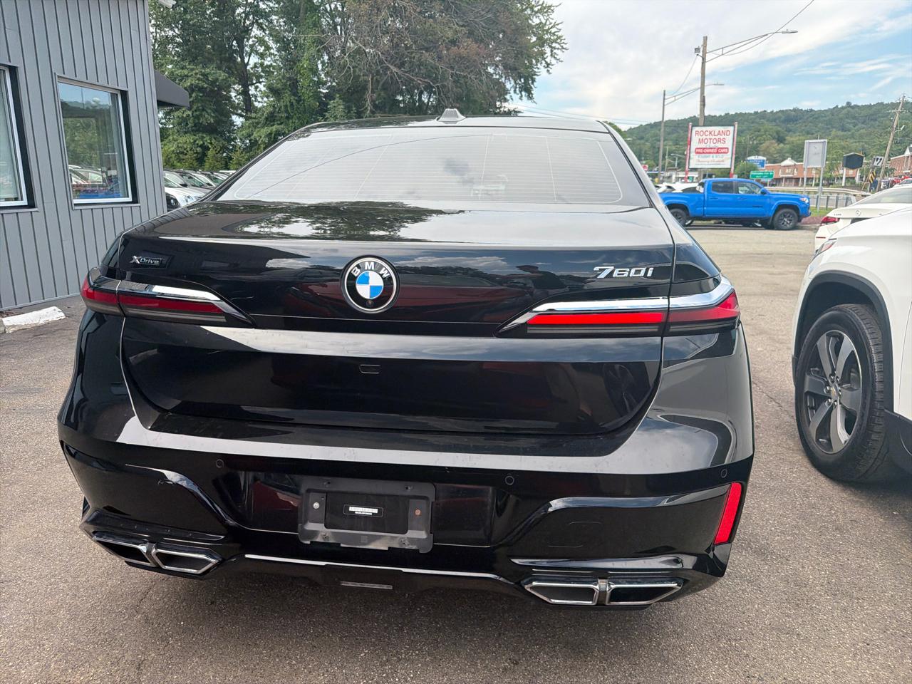 BMW 7 Series 760i xDrive Sedan 2023
