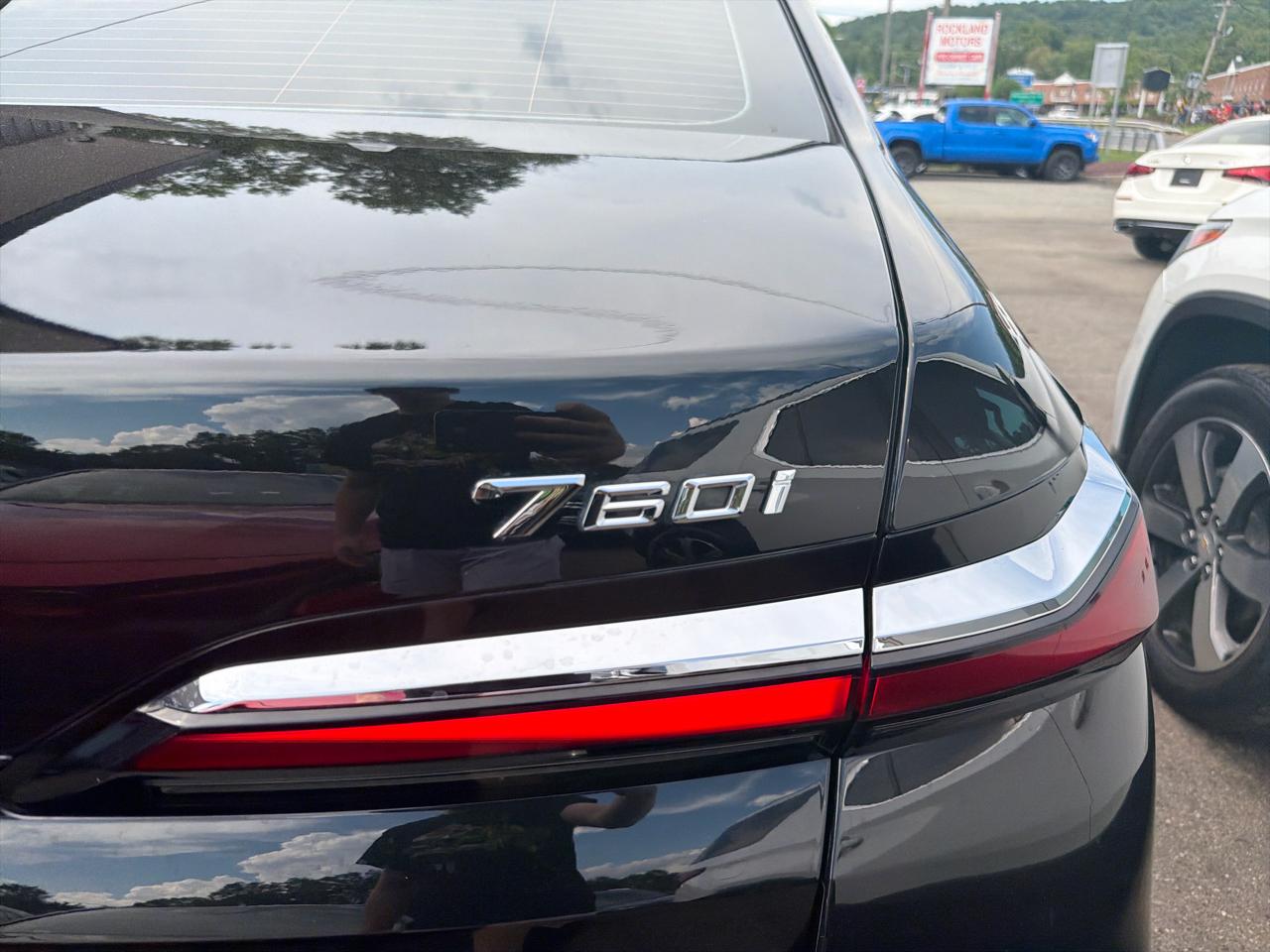 BMW 7 Series 760i xDrive Sedan 2023