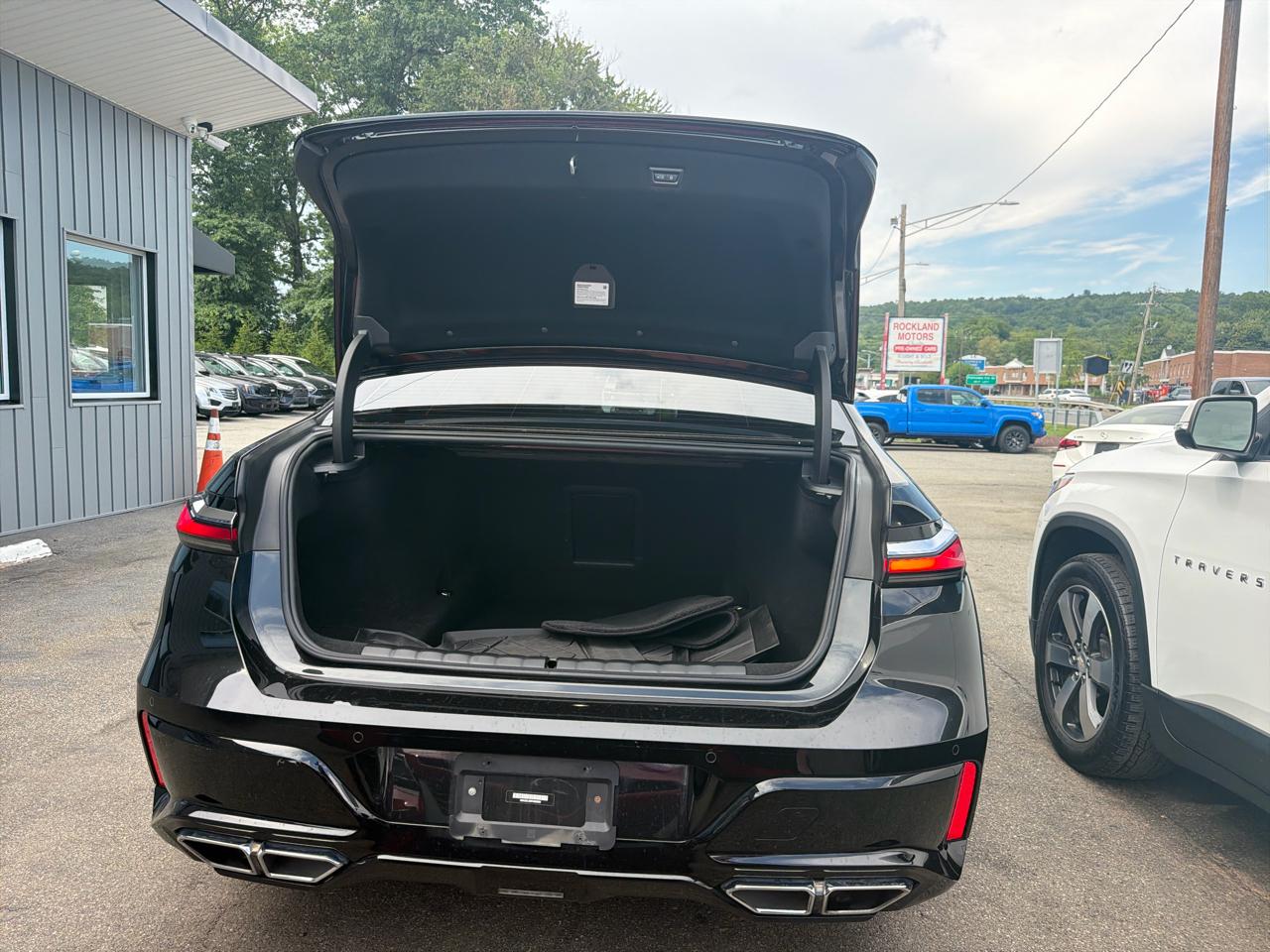 BMW 7 Series 760i xDrive Sedan 2023