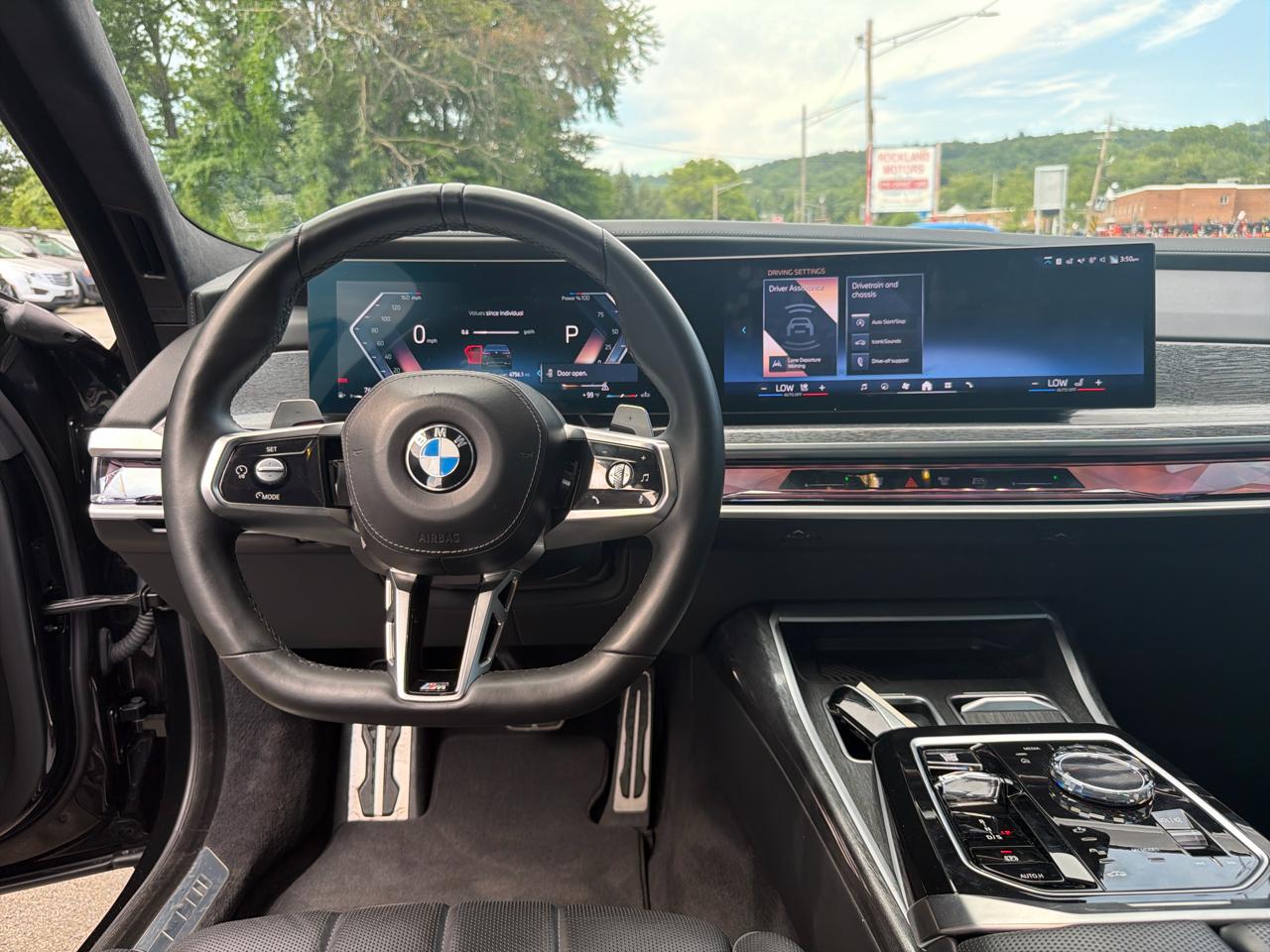 BMW 7 Series 760i xDrive Sedan 2023