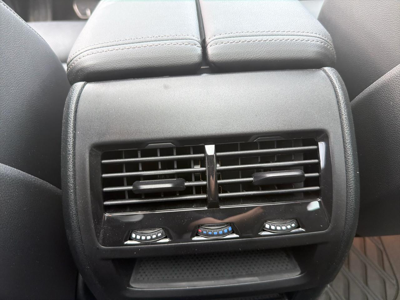 BMW X5 sDrive40i Sports Activity Vehicle 2024