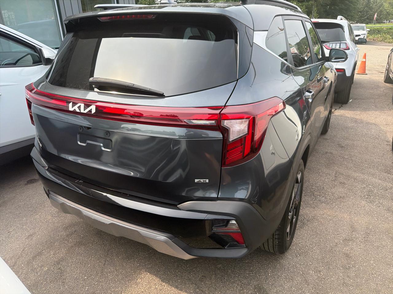 Kia Seltos EX IVT AWD 2024
