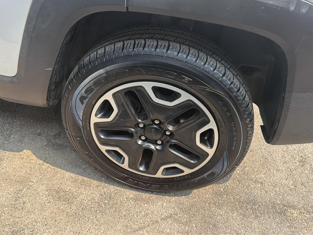 Jeep Renegade 4WD 4dr Trailhawk 2016