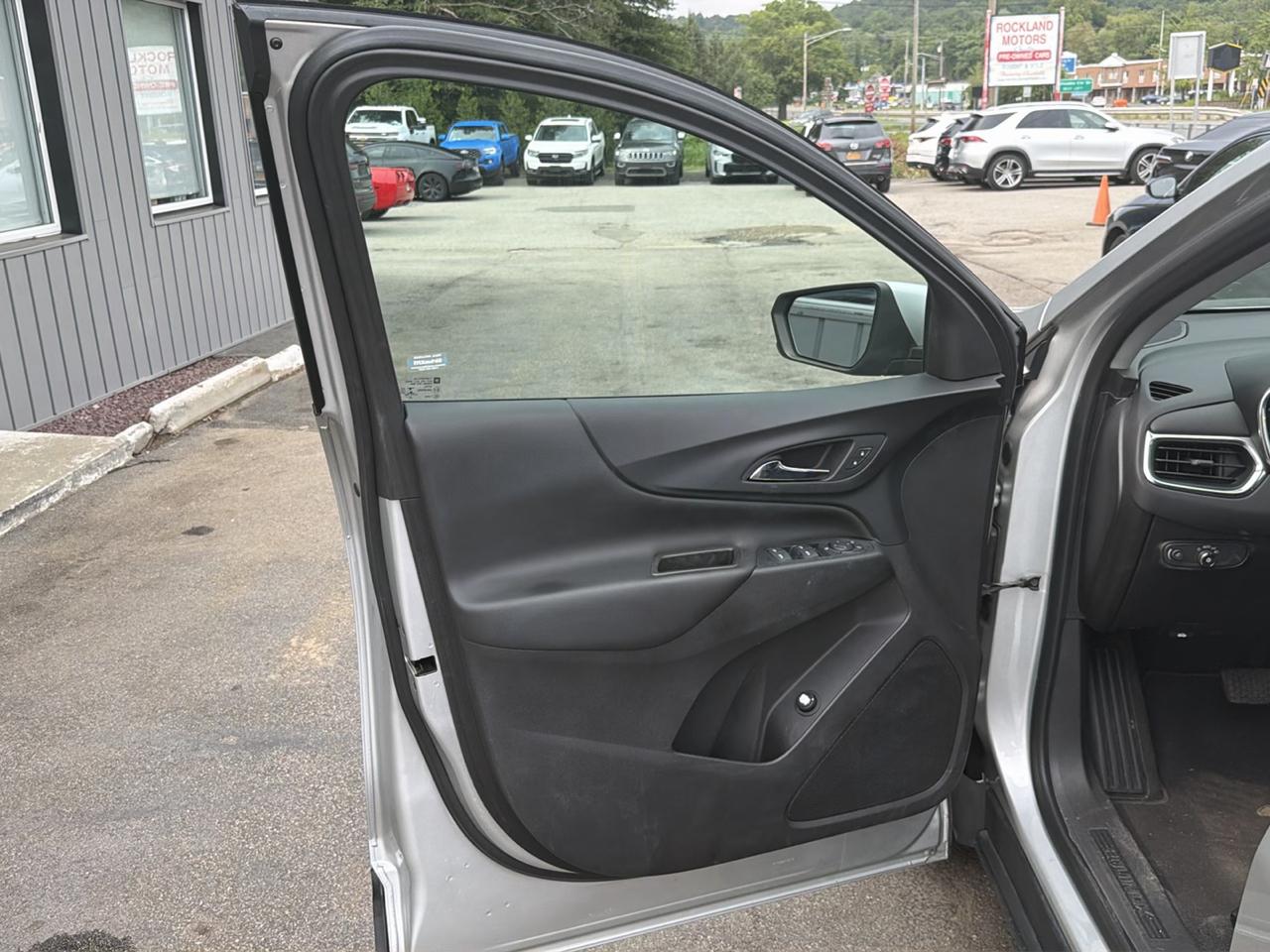 Chevrolet Equinox AWD 4dr LT w/1LT 2019
