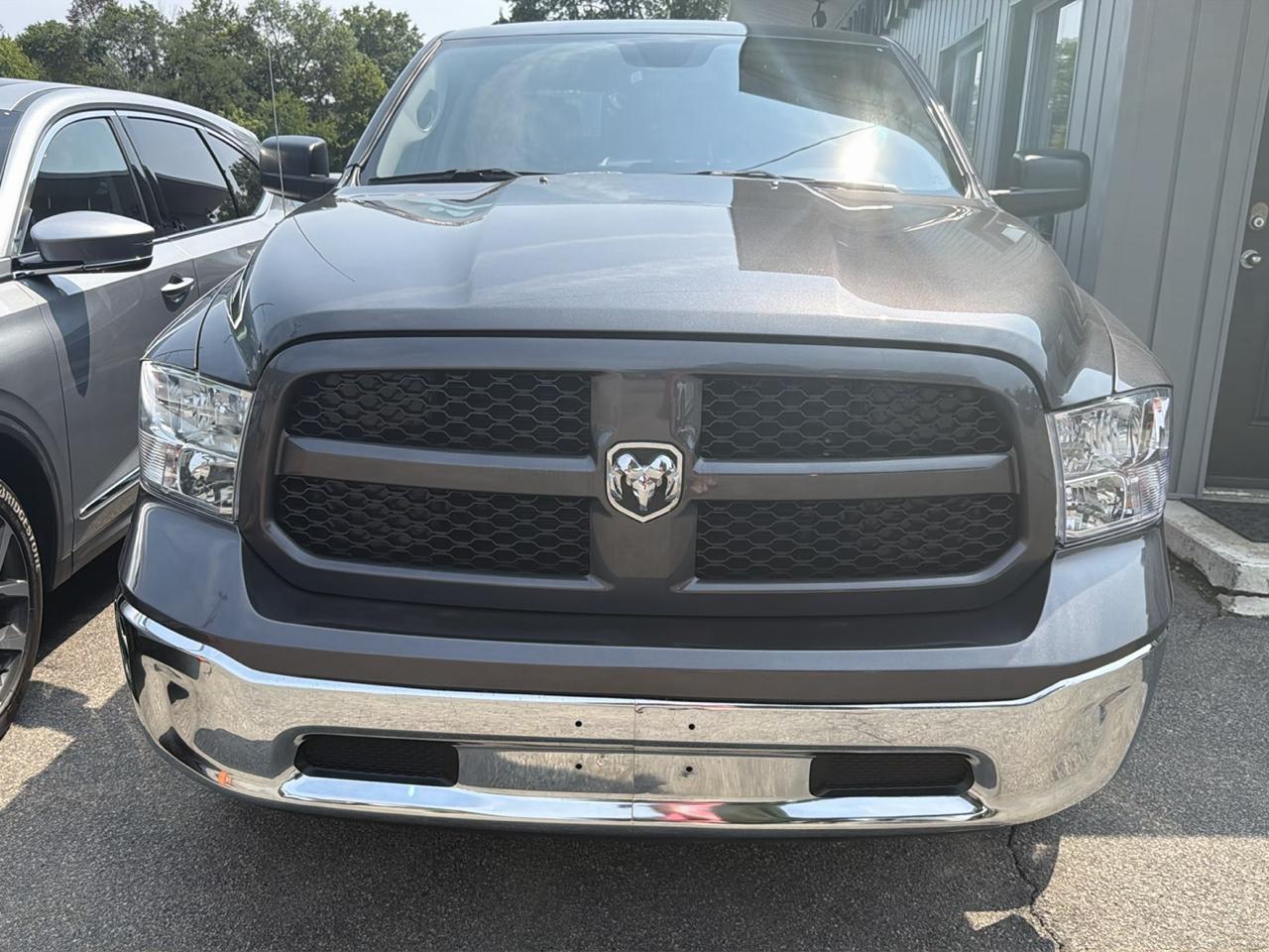RAM 1500 Classic Tradesman 4x4 Quad Cab 6'4" Box 2023