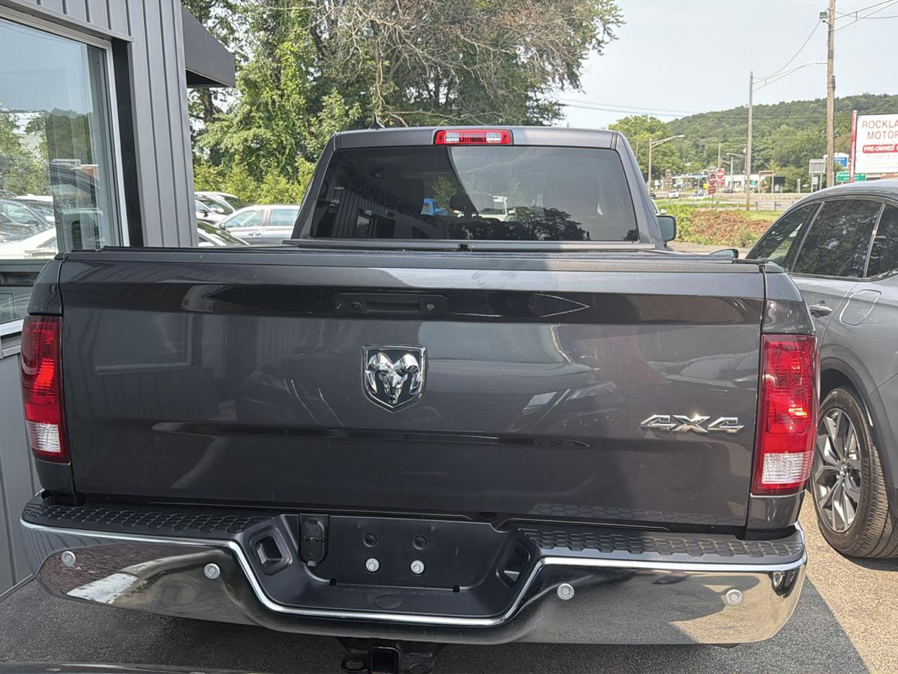 RAM 1500 Classic Tradesman 4x4 Quad Cab 6'4" Box 2023