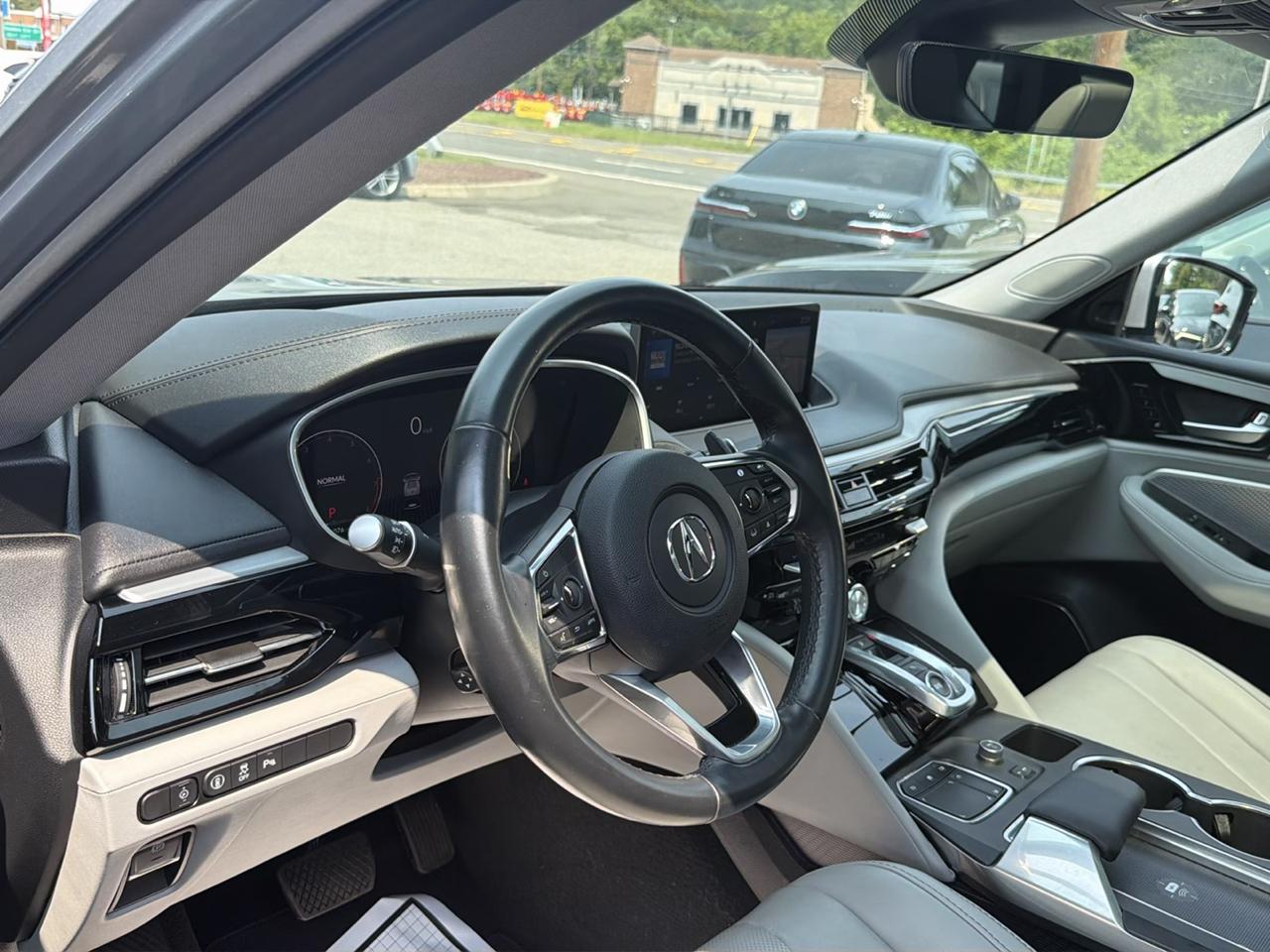 Acura MDX SH-AWD w/Technology Package 2023