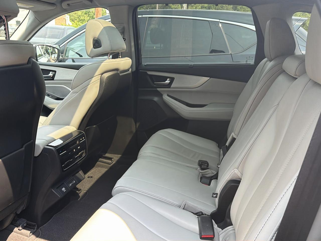 Acura MDX SH-AWD w/Technology Package 2023