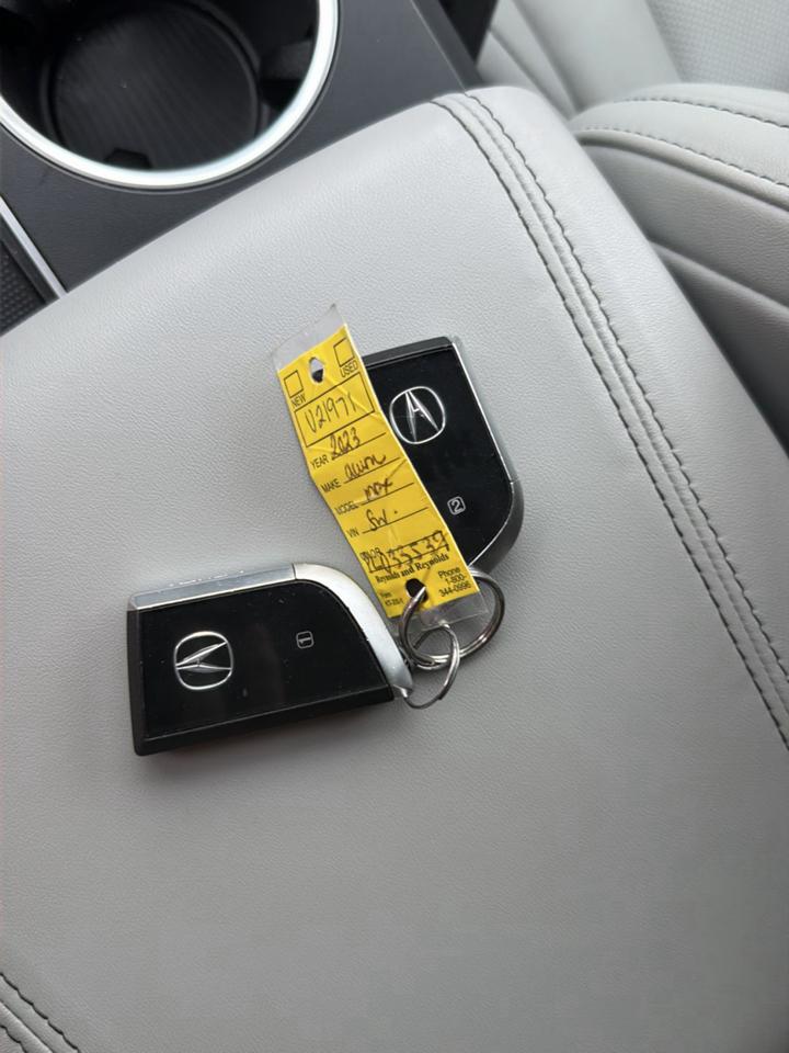 Acura MDX SH-AWD w/Technology Package 2023