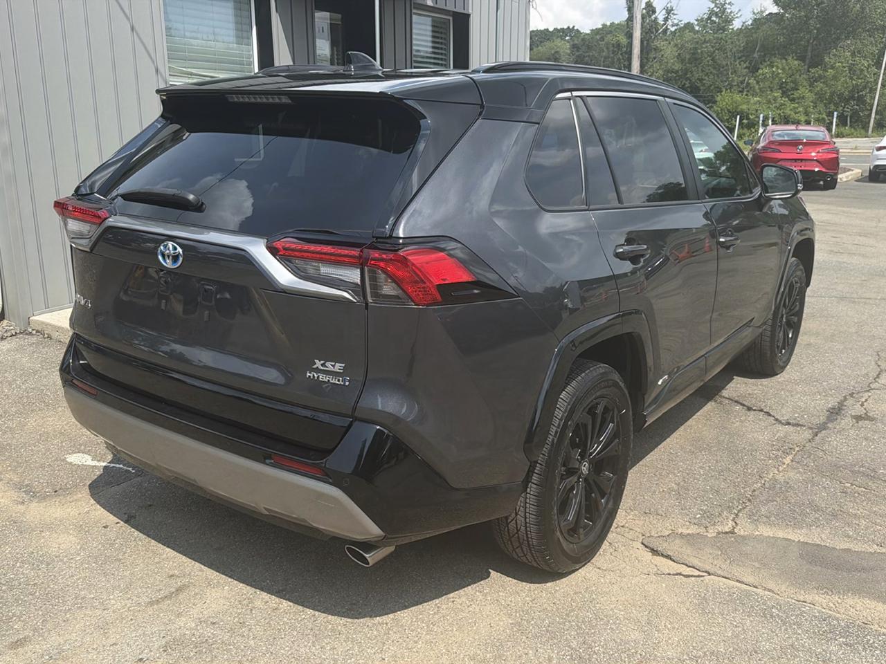 Toyota RAV4 Hybrid XSE AWD (Natl) 2023